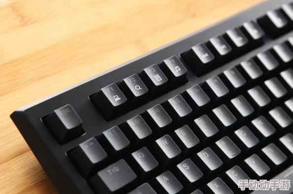 战争雷霆游戏中操控飞机发射导弹的具体按键指南 战争雷霆游戏中操控飞机发射导弹的具体按键指南