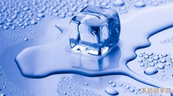 学渣在学霸肚子放了冰块，这波操作太秀了，学霸瞬间变成了人体冰箱