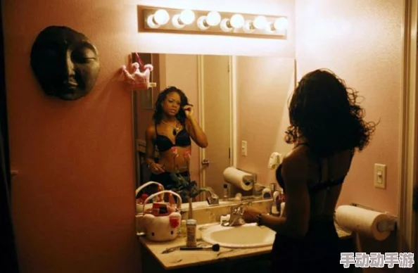 男女黄床上色视频免费的软件，网友评价：真实体验、易操作，适合各类用户，轻松享受色彩世界！