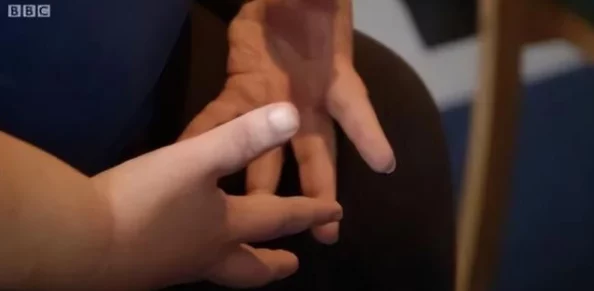 控射系列薄肌体育生被取精,网友热议:这是对学生隐私的侵犯,还是一种科学研究的必要? 控射系列薄肌体育生被取精,网友热议:这是对学生隐私的侵犯,还是一种科学研究的必要?