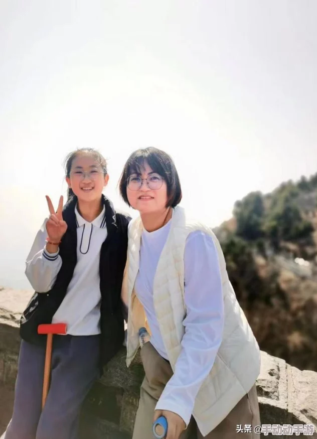 海角妈妈:网友赞其真实情感与细腻表演,直击人心,令人感动不已的生活故事 海角妈妈:网友赞其真实情感与细腻表演,直击人心,令人感动不已的生活故事