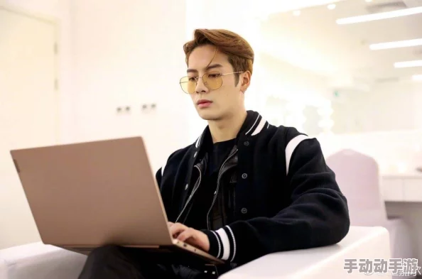 从小做到大骨科兄弟年上,用户赞:热血青春的最佳诠释,情感深入人心,值得一看! 从小做到大骨科兄弟年上,用户赞:热血青春的最佳诠释,情感深入人心,值得一看!