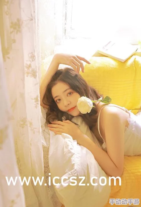 美女校花张开腿让我,网友评论:清纯又大胆,令人惊艳的双面风采! 美女校花张开腿让我,网友评论:清纯又大胆,令人惊艳的双面风采!