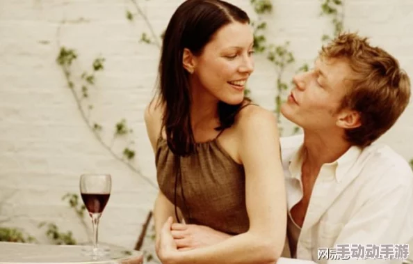 色骚妇：一个令人深思的现象，为何她们总能引起男性无限遐想？