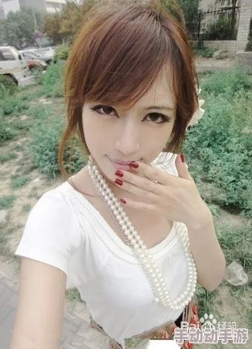 新女人另类ZZZ000HD:在现代社会中女性角色的多元化与自我表达的重要性分析 新女人另类ZZZ000HD:在现代社会中女性角色的多元化与自我表达的重要性分析