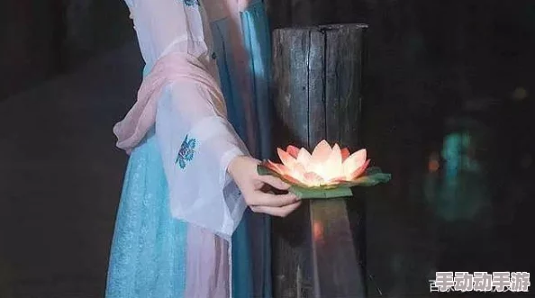 “陆雪琪客店遇难，探讨人生的脆弱与无常，感受背后深刻的人性思考”