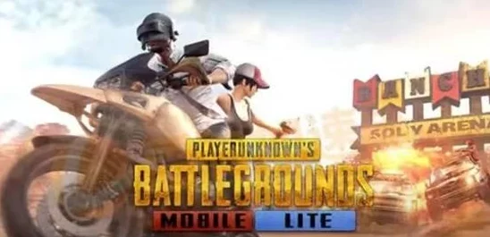 地铁逃生游戏中，高效连点器选择指南：哪款工具助你精准逃脱更胜一筹？