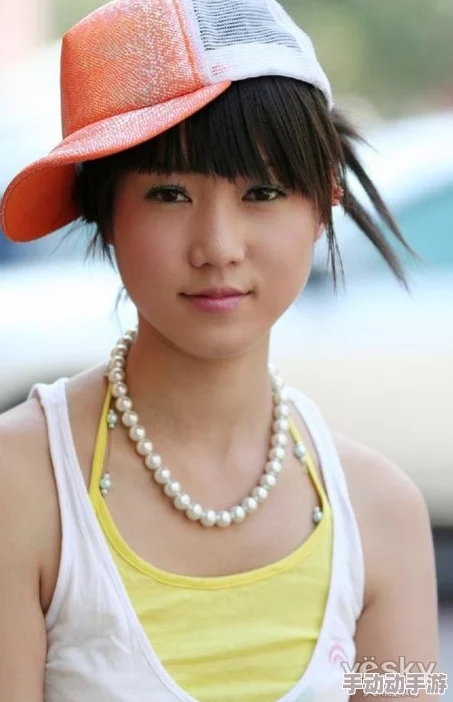 张筱雨两腿玉门打开图的社会影响及深层理解