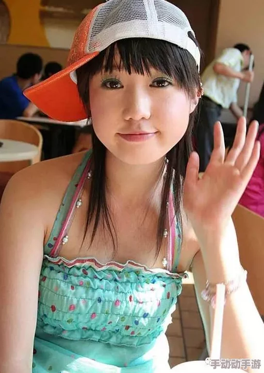 张筱雨两腿玉门打开图的社会影响及深层理解