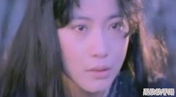 潘金莲双乳晃动干柴烈火，展现了她内心深处的渴望与激情交织的复杂情感