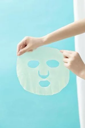 一面亲上边一面膜下边全是水，令人惊叹的创新设计让护肤体验更为卓越！