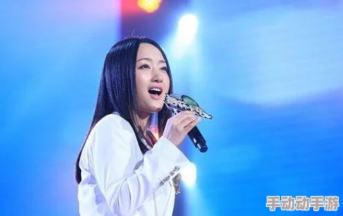 杨钰莹大战三个黑人,网友热评:气场强大,魅力十足,谁说她不能赢? 杨钰莹大战三个黑人,网友热评:气场强大,魅力十足,谁说她不能赢?