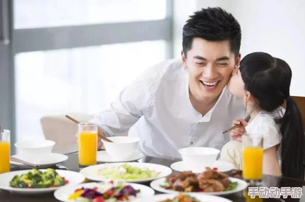 父亲有力挺送女儿的花园:家庭关系中的支持与陪伴对孩子成长至关重要 父亲有力挺送女儿的花园:家庭关系中的支持与陪伴对孩子成长至关重要