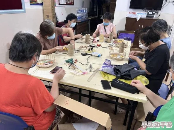 黑料社区在线观看入口：深入了解这个平台的内容与特色，带你体验不一样的在线社交互动