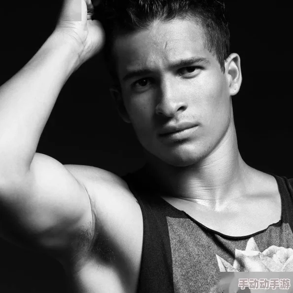 男GayGays 欧美体育生:探讨在欧美文化中,男同性恋者与体育生之间的关系及其对社会认同的影响 男GayGays 欧美体育生:探讨在欧美文化中,男同性恋者与体育生之间的关系及其对社会认同的影响