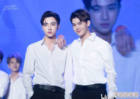 骨科1v2双男主：两位男主角在医院中展开激烈竞争，引发一系列惊心动魄的故事情节