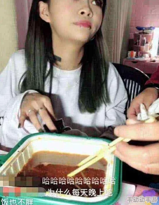 班长让我吃-她-胸 摸-她-奶小黄鸭，网友：这标题真是让人忍不住想点进去看看，太有创意了！