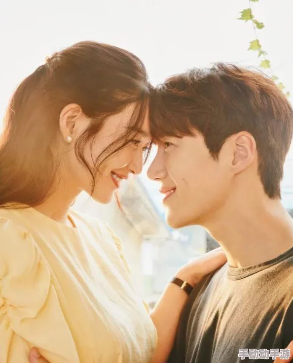 班长让我吃他，我脱她衣服，这句话表面上看似荒诞，实际上反映了青春期的迷茫与冲动