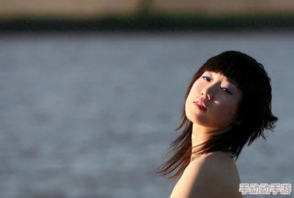 张莜雨祼体下部大胆：解读女性身体在当代社会的审美观