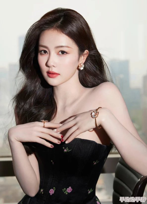 白鹿的胸被揉得奶都硬了：角色塑造与演员挑战背后的故事