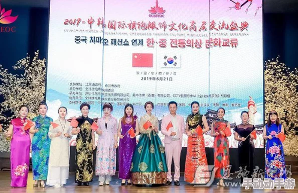 老师黑色双开旗袍恩施NBA：如何在传统与现代之间找到平衡与美感的结合点