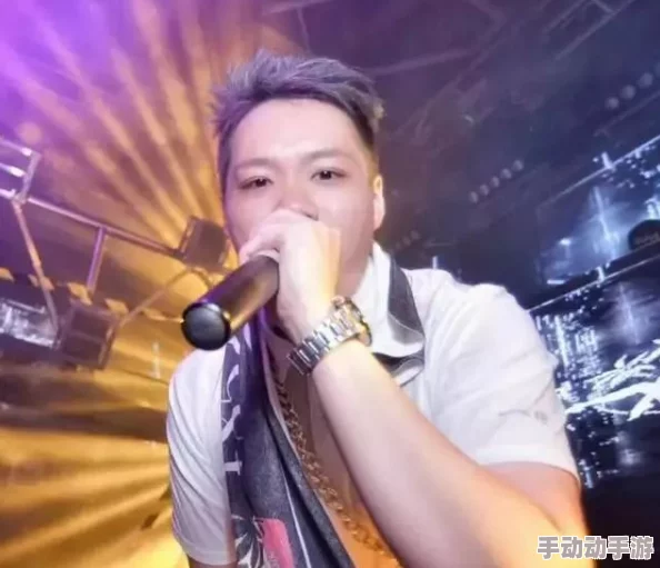 越南美籍女rapper的音乐风格与文化背景理解：她如何在全球舞台上崭露头角