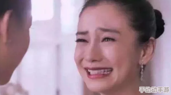 申鹤翻白眼流眼泪流口水：角色情感爆发引发玩家热议与共鸣