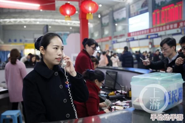 班长露出让男生摸的背后，反映了青春期的好奇心与同学间微妙关系的复杂性，以及对界限和自我认知的探索