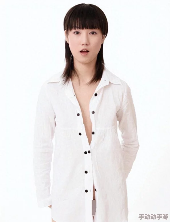 张筱雨生殖毛毛：网友热议其大胆表现，称赞其艺术性与美感并存，引发广泛讨论