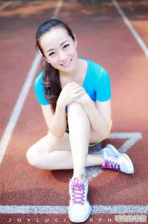 白嫩白嫩lBBBwBBw，展现出青春活力与无限可能，让人倍感振奋与鼓舞！