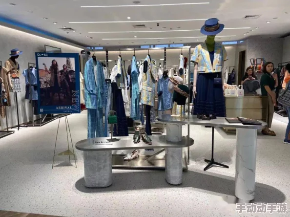 潮流焕新季,物华衣尚商亭独家呈现限时精选服饰展销会 潮流焕新季,物华衣尚商亭独家呈现限时精选服饰展销会