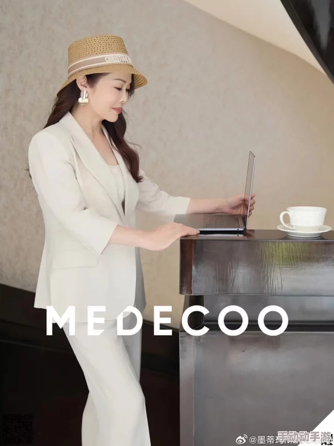 艳母孟若羽:温柔与坚韧并存,展现绝美人生的传奇故事与情感纠葛 艳母孟若羽:温柔与坚韧并存,展现绝美人生的传奇故事与情感纠葛