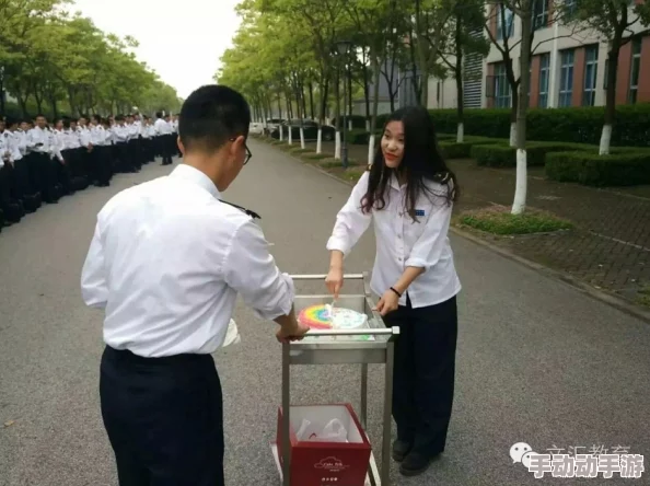 男生操女生软件的使用与影响:深入探讨其背后的社会现象 男生操女生软件的使用与影响:深入探讨其背后的社会现象