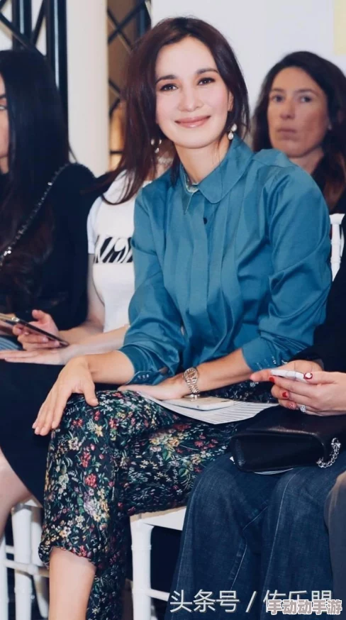 《地下城与勇士》:精选光环搭配指南,提升角色魅力与战斗力的最佳选择解析 《地下城与勇士》:精选光环搭配指南,提升角色魅力与战斗力的最佳选择解析