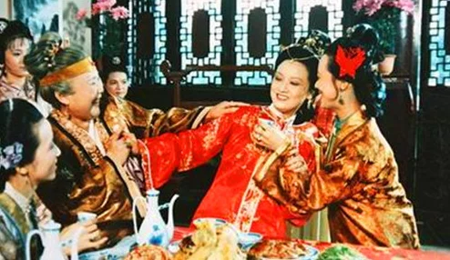 贾宝玉王熙凤轿中大战，风云变幻如梦似幻的传奇对决