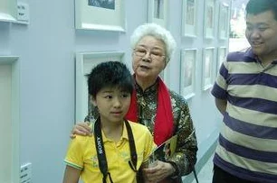 真人强弙112分钟:深入解析影片背后的故事与制作过程 真人强弙112分钟:深入解析影片背后的故事与制作过程