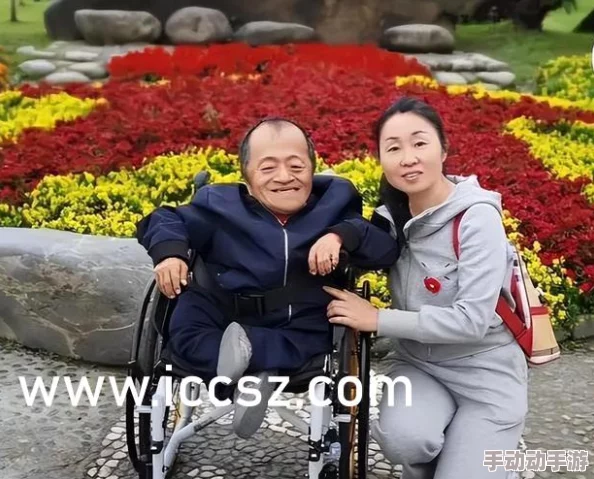 老式旱厕女人大白屁股,展现了自然美的魅力和坚毅身姿 老式旱厕女人大白屁股,展现了自然美的魅力和坚毅身姿