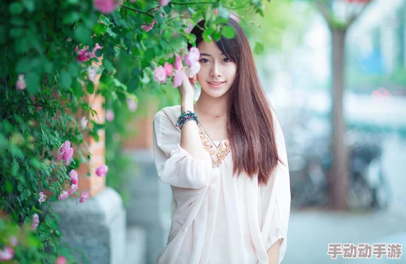 校花白丝:网友热议她的时尚穿搭与气质,纷纷称赞其独特魅力和青春活力! 校花白丝:网友热议她的时尚穿搭与气质,纷纷称赞其独特魅力和青春活力!