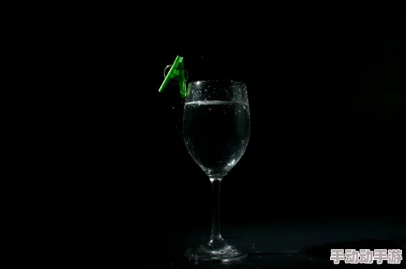 锵锵锵锵锵游戏免费完整观看，最新消息：全球玩家热议新版本更新带来的惊喜与挑战！