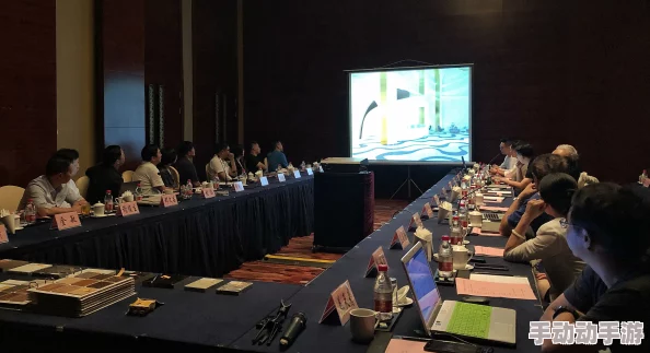 部长与团队连续七天住温泉酒店，探讨政策新方向与未来发展路径