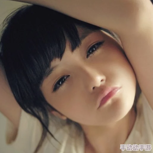 神里绫华裸-体-被 吸-乳-A-V,娇媚少女的奇幻冒险与诱惑游戏,让人无法自拔的视觉盛宴! 神里绫华裸-体-被 吸-乳-A-V,娇媚少女的奇幻冒险与诱惑游戏,让人无法自拔的视觉盛宴!
