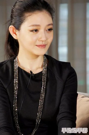 韩国年轻漂亮的子1：新一季时尚秀引发热议，众多明星齐聚展现青春活力与独特魅力