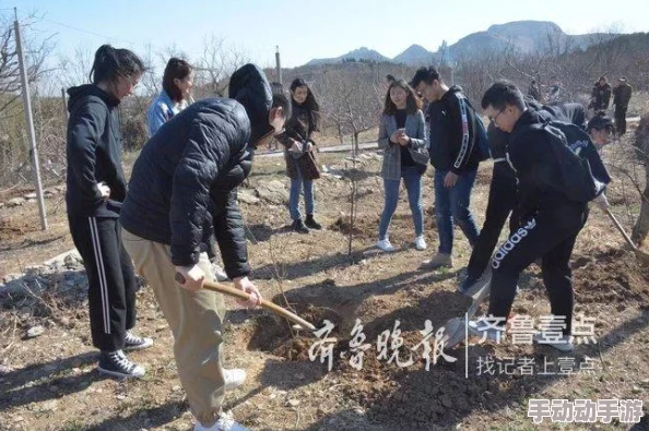 英语老师解开裙子,理解背后的情感与教育意义,让我们深入思考师生关系的复杂性 英语老师解开裙子,理解背后的情感与教育意义,让我们深入思考师生关系的复杂性