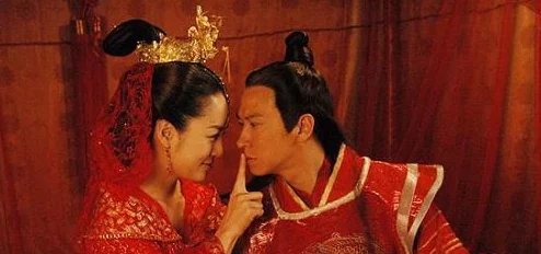 镇国公和花滢滢：穿越时空的爱情故事，见证不朽的传奇与浪漫情缘