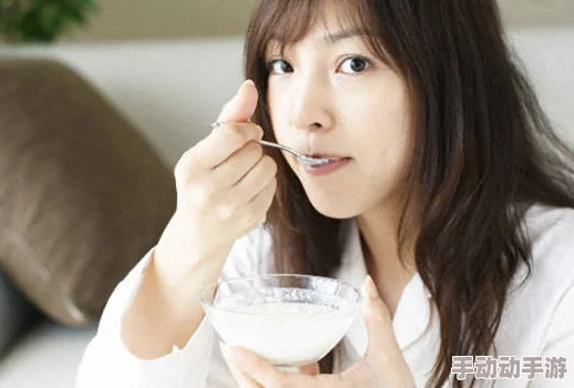 我的妹妹需要酸奶才能变聪明，谚语云：勤食酸奶，智慧无边