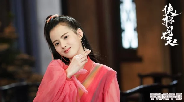 热血江湖手游深度探索：苍穹版本与特色门派对比，哪一款更燃动你的武侠梦？