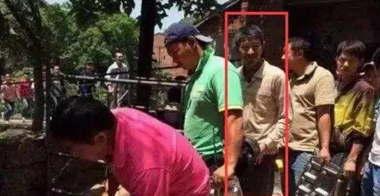 黑料社吃瓜爆料砍黑料社，明星私生活再曝猛料，引发网友热议与讨论！