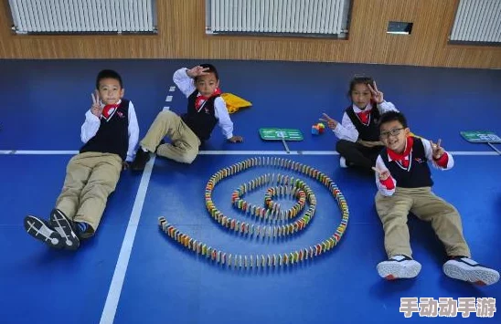 五人共弈：创新元游五子棋玩法与规则详解，体验团队协作新乐趣