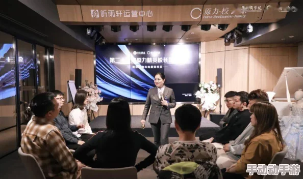 《时光杂货店》精英锻造营：郑经理的财富跃迁与人才培育秘笈