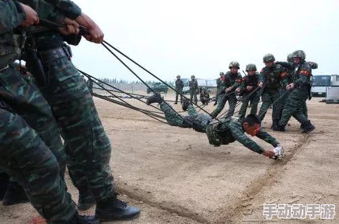 极限挑战：丛林法则下的绝地逃亡求生模式全攻略，解锁生存智慧与技巧的终极玩法指南